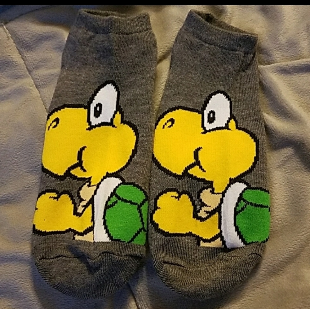 Adult koopa troopa ankle socks